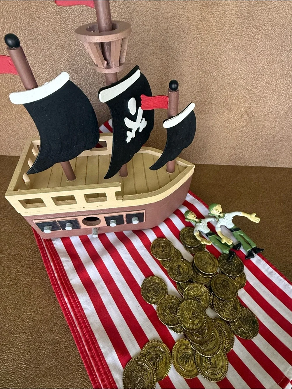 Red & White Striped Table Runners Party Decorations Deco Set Pirate Ship Circus